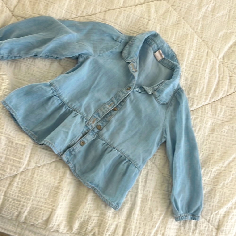Long sleeve chambray top